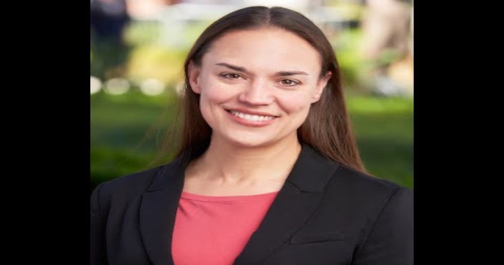 Erin Frey: Assistant Professor, Yale School of Management